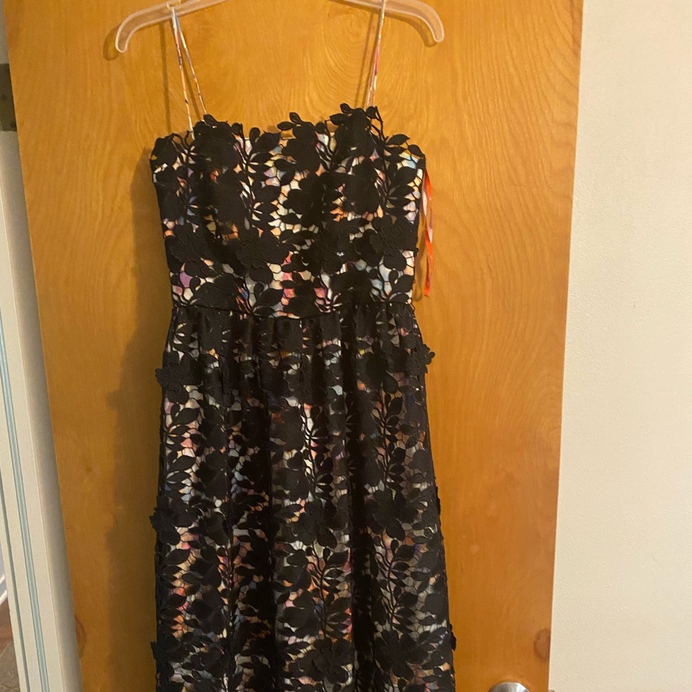 NWT MONIQUE LHUILLIER DRESS